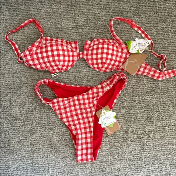 Red Plaid Underwire Bikini Set - Picture 3 of 4